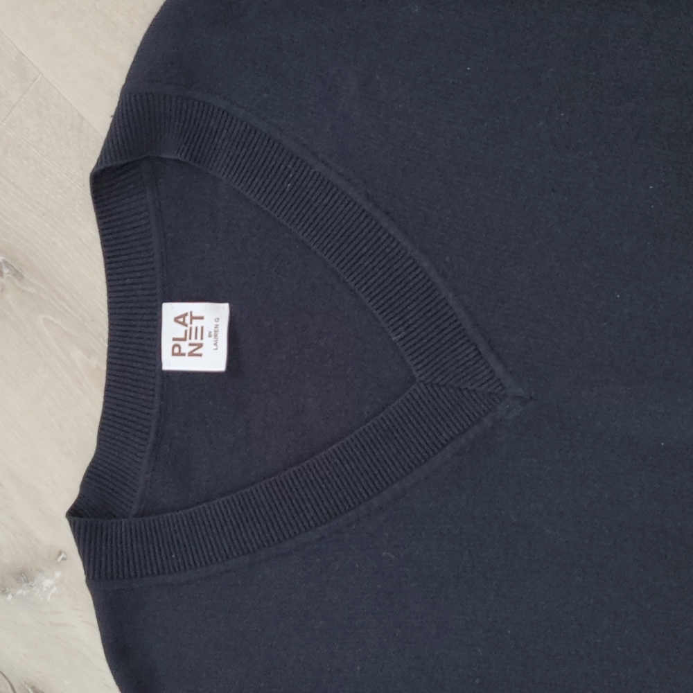 PLANET BY LAUREN G sweater || one size - Picture 2 of 3